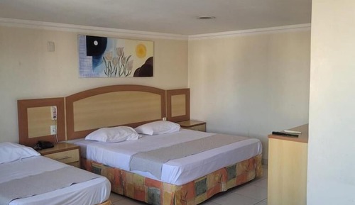 Classic Quadruple Room, City View