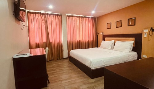 Deluxe Double Room, City View