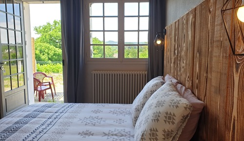 Standard Double Room, Garden View