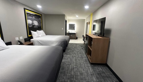 Room, 2 Queen Beds, Non Smoking