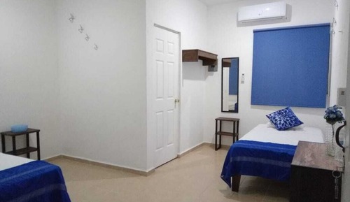 Basic Room, 2 Double Beds, Air conditioning, Courtyard View (Patio View)