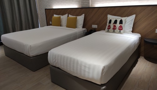 Deluxe Triple Room, City View