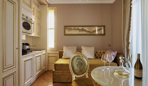 Deluxe Suite Puligny-Montrachet  Balcony/Garden view