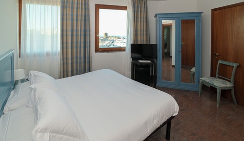 Double or Twin Room, Non Smoking, Private Bathroom