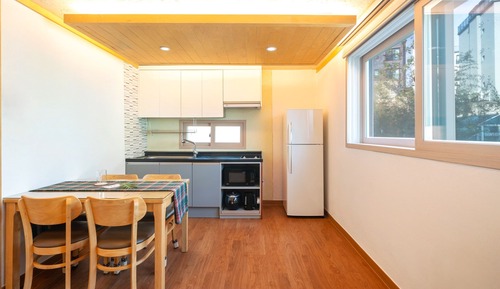 Basic Room, 1 Bedroom (Lavender)