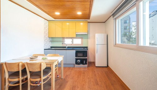 Basic Room, 1 Bedroom (Miracle)