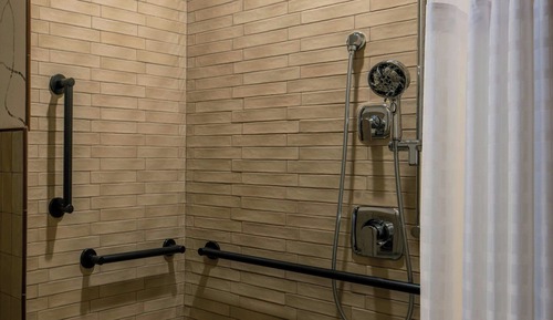 Deluxe Room, 2 Queen Beds, Non Smoking