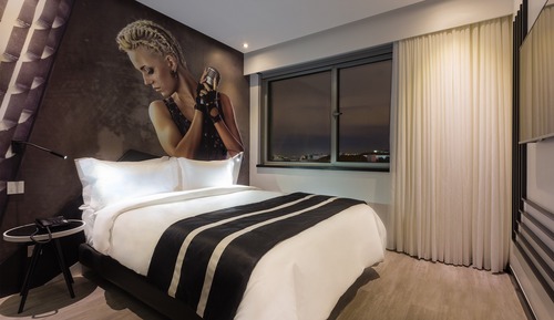 Double Room (Melody)