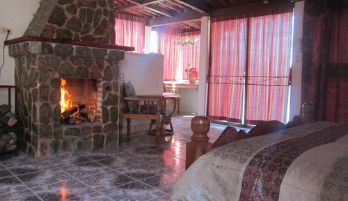 Deluxe Suite, Fireplace, Lake View