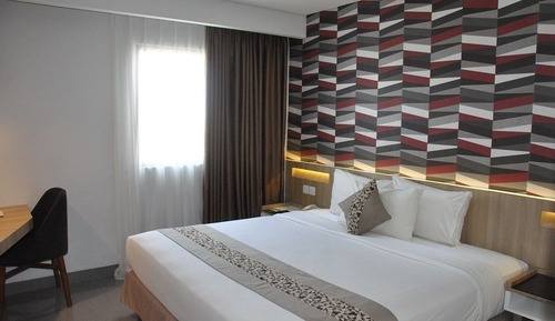 Superior Room, 1 King Bed