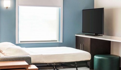Studio, 1 Queen Bed, Accessible, Bathtub