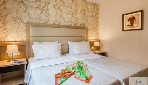 Suite, Garden View