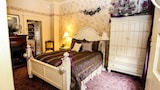 Lavendar n Lace Suite