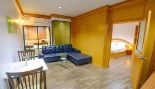 Suite with Living Room