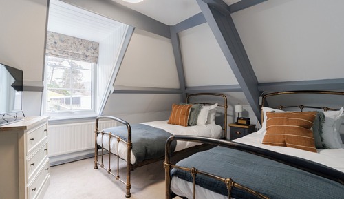 Standard Twin Room