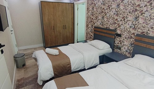 Comfort Suite, City View