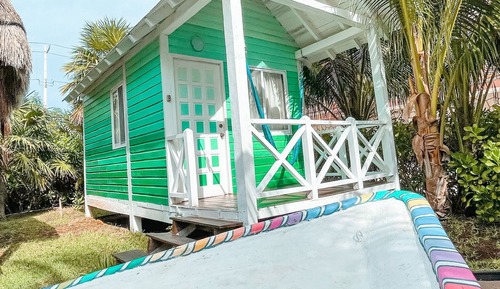 Cabin, Garden View