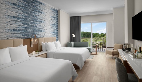 Room, 2 Queen Beds, Non Smoking, Pool View