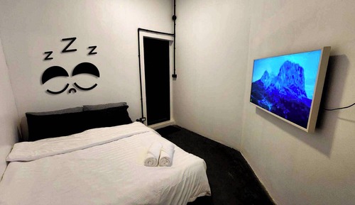 Classic Double or Twin Room, City View