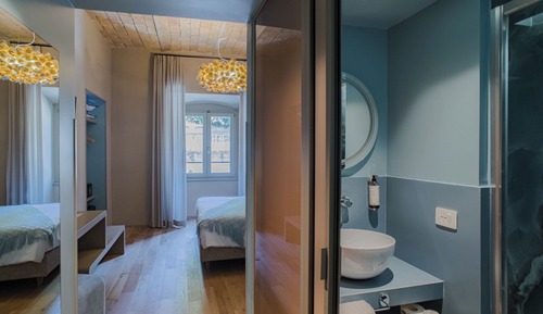 Superior Triple Room, City View 34