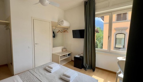 Panoramic Double or Twin Room, Lake View