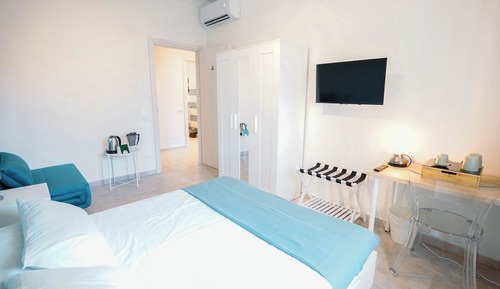 Triple room with private externa bathroom