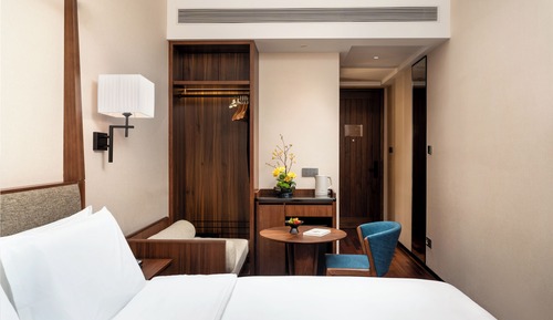 Superior Room, 1 King Bed, Non Smoking, City View