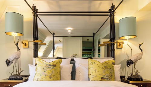 Signature Suite