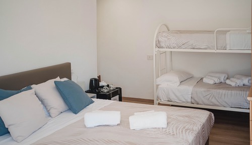 Basic Quadruple Room, Garden View