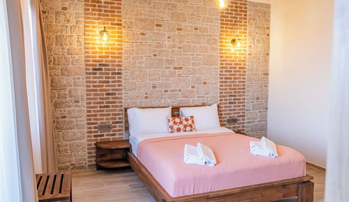 Standard Double Room, Garden View