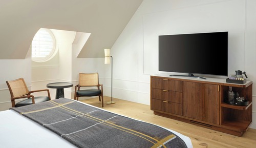 Studio Suite, 1 King Bed, Non Smoking (View)