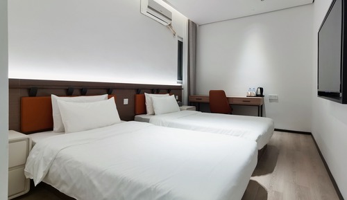 Superior Twin Room
