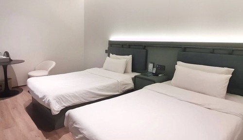 Luxury Twin Room