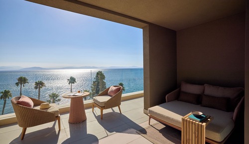 Rooftop Deluxe Double Room Front Sea View