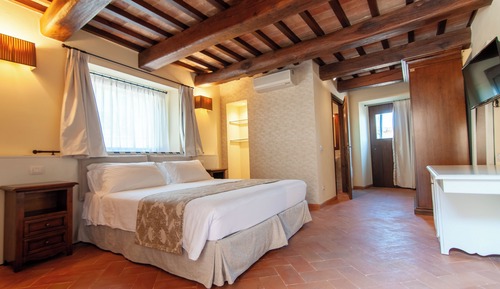 Grand Room, Garden View