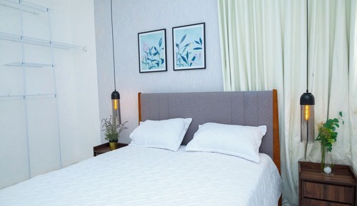 Comfort Room, City View