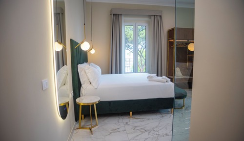 Traditional Suite