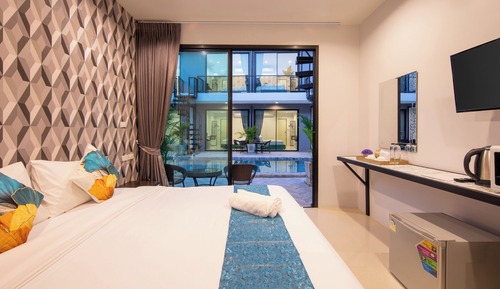 Superior Double or Twin Room, Pool View, Poolside