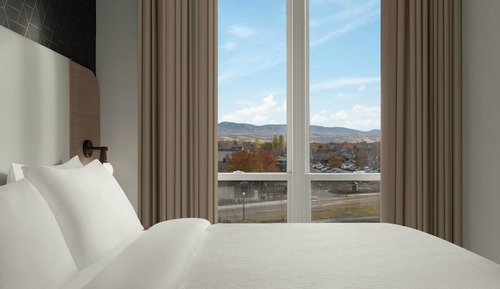 Studio, 1 Bedroom, Non Smoking, City View (Mobility Accessible, Tub)