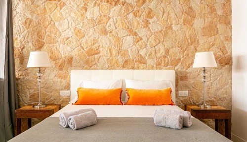 Master One Bedroom Suite with Shared Pool