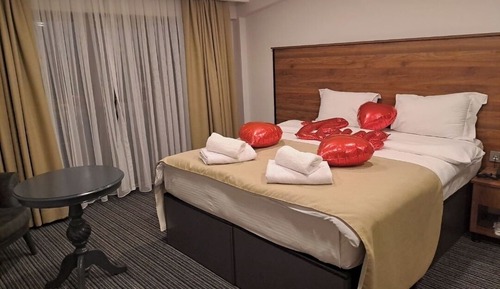 Elite Room