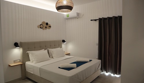Deluxe Double Room with Balcony and Sea View