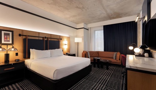 Standard Single Room, 1 King Bed, Accessible