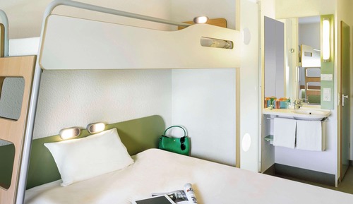 Triple Room, Multiple Beds