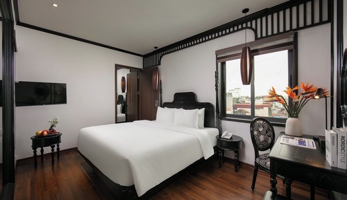 Family Room, 2 Bedrooms