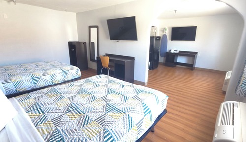 Standard Room, 2 Queen Beds, Non Smoking