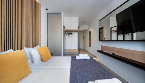 Design Room, 2 Twin Beds, Air conditioning, City View