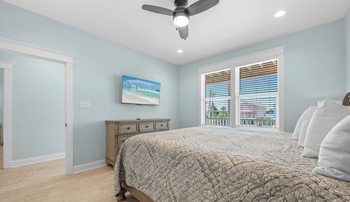 Signature House, 6 Bedrooms, Private Pool, Beachside