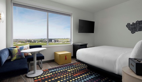 Room, 1 King Bed, Non Smoking