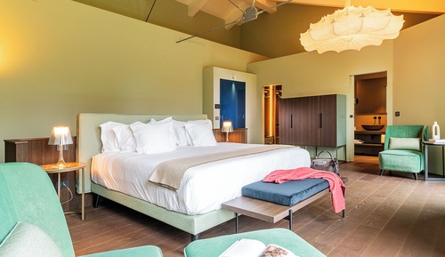 Junior Studio Suite, Garden View